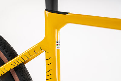 Colnago G4X 1x Carbon Gravel Complete Bike Shimano 822 1x12 Yellow, Code: Mytl click to zoom image