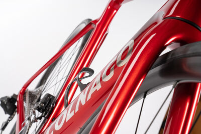 Colnago V4 Disc 2025 Complete Road Bike Ultegra Di2 12 Speed Red Silver, VDRD click to zoom image