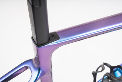 Colnago V4RS Disc 2024 Carbon Road Frameset Iridescent Purple, Code: Rvbu click to zoom image