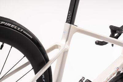 Colnago V4RS Disc 2024 Carbon Road Frameset White Pearl, Code: Rvwo click to zoom image