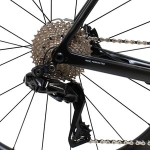 Basso Bikes Diamante Dura-Ace Di2/Cosmic S Stealth Bike click to zoom image