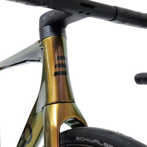 Basso Bikes Diamante SV Dura-Ace Di2/Cosmic S Emerald Bike click to zoom image